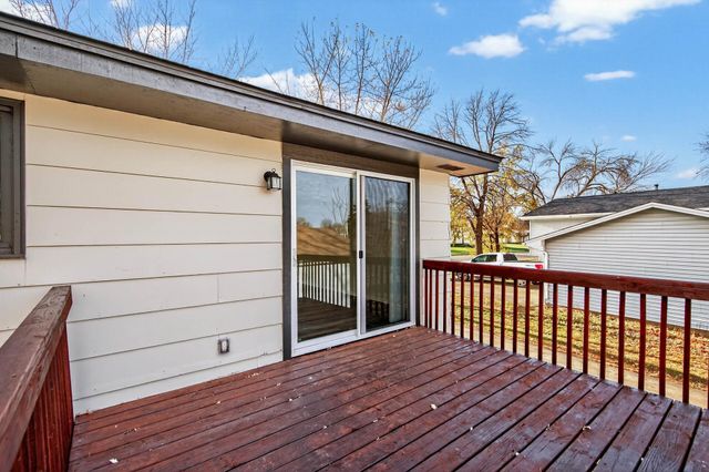 7940 Lad Parkway, Brooklyn Park, MN 55443