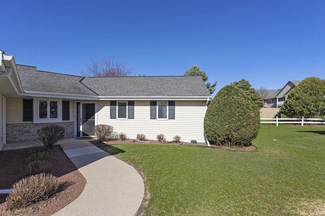 615 Shah Avenue, Fort Atkinson, WI 53538