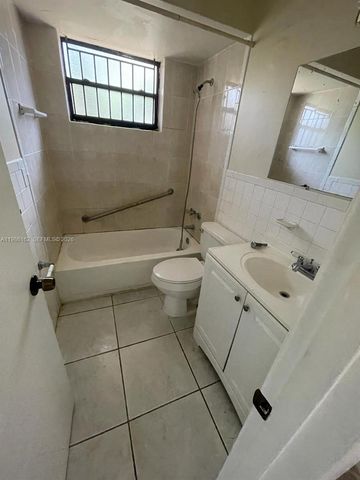 1941 NW 152nd Ter, Miami Gardens, FL 33054