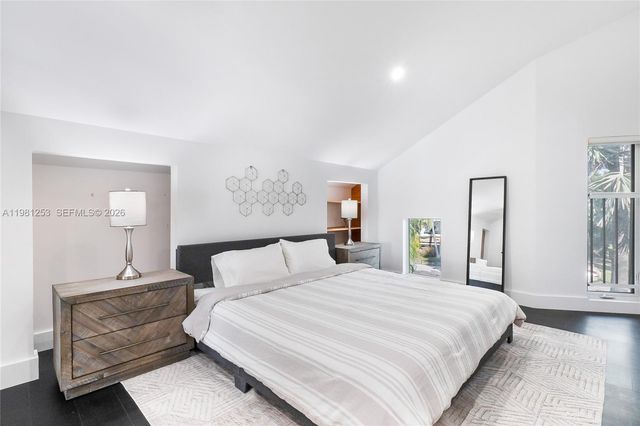 7810 Miami View Dr, North Bay Village, FL 33141