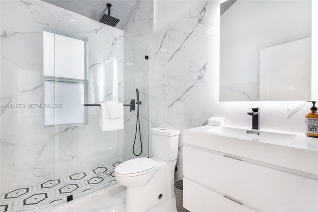 7810 Miami View Dr, North Bay Village, FL 33141