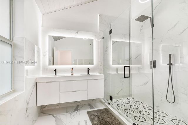 7810 Miami View Dr, North Bay Village, FL 33141