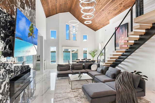 7810 Miami View Dr, North Bay Village, FL 33141