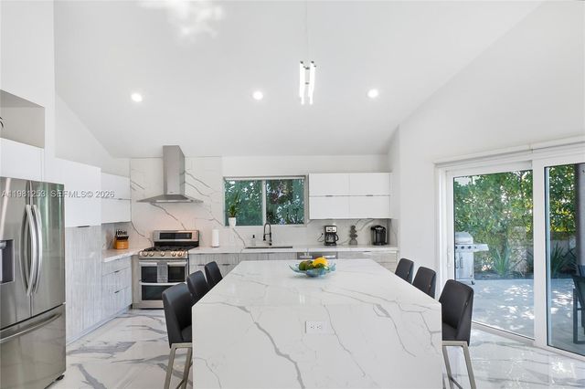 7810 Miami View Dr, North Bay Village, FL 33141