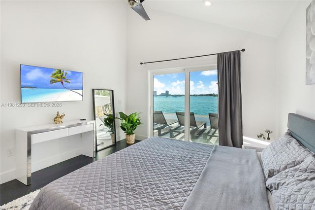 7810 Miami View Dr, North Bay Village, FL 33141