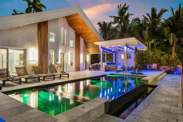 7810 Miami View Dr, North Bay Village, FL 33141