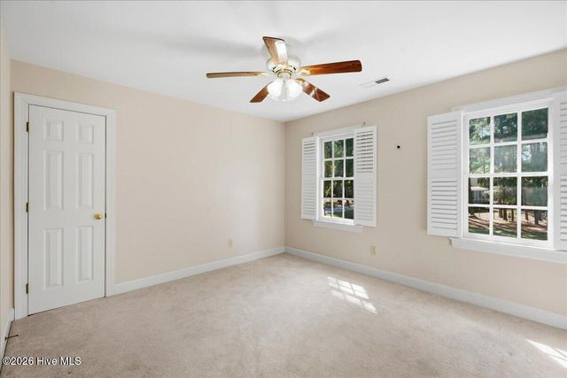 5002 Greenbrier Lane N, Wilson, NC 27896