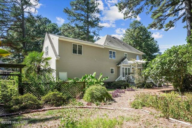 5002 Greenbrier Lane N, Wilson, NC 27896