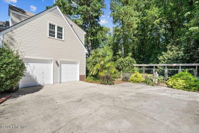 5002 Greenbrier Lane N, Wilson, NC 27896