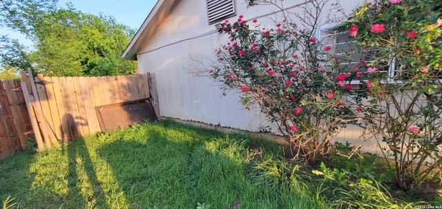 8982 Old Sky, San Antonio, TX 78242