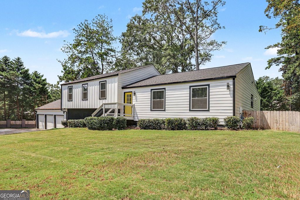 3919 Lower Roswell Road, Marietta, GA 30068 — photo 3