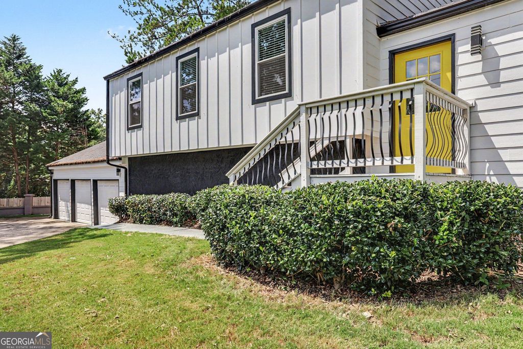 3919 Lower Roswell Road, Marietta, GA 30068 — photo 4