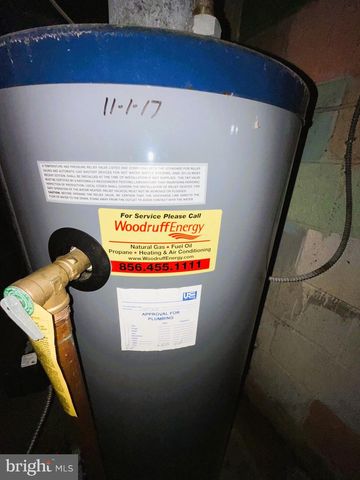 4 E FINLEY RD, Bridgeton, NJ 08302