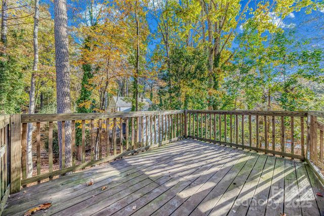 2137 Manawa Lane, Tega Cay, SC 29708