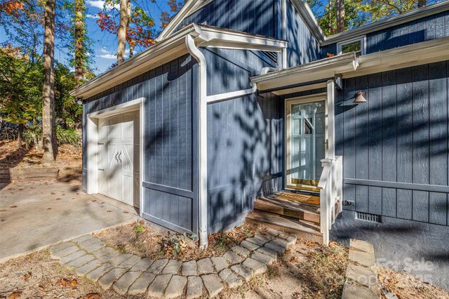 2137 Manawa Lane, Tega Cay, SC 29708