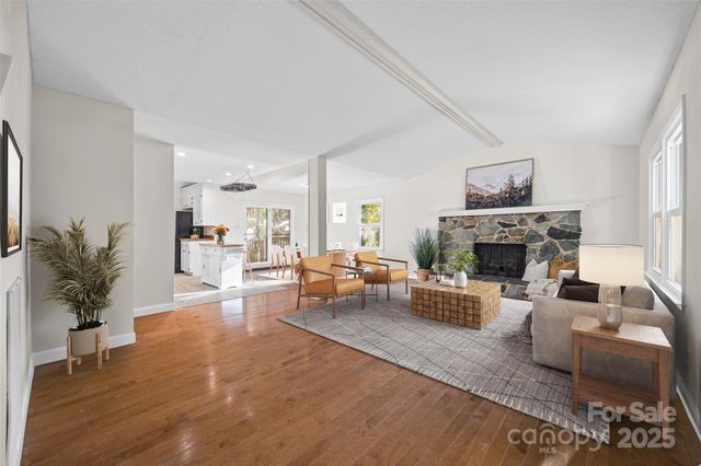 2137 Manawa Lane, Tega Cay, SC 29708