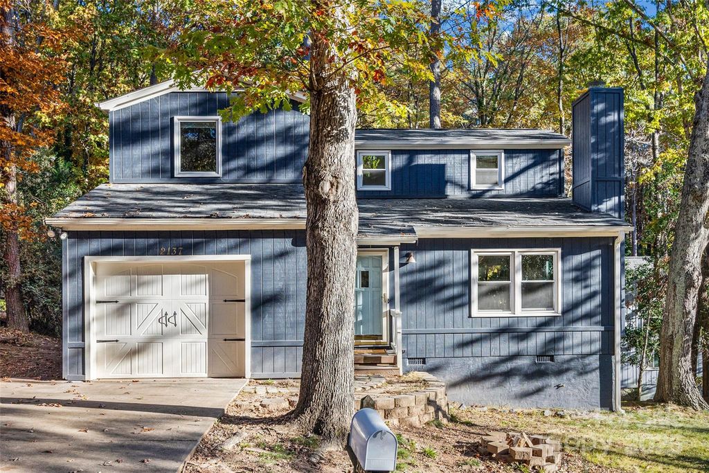 2137 Manawa Lane, Tega Cay, SC 29708