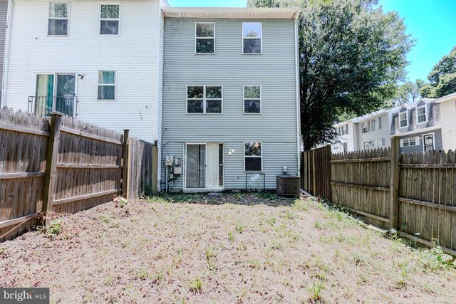 1319 UPCOT CT, Capitol Heights, MD 20743