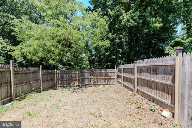 1319 UPCOT CT, Capitol Heights, MD 20743