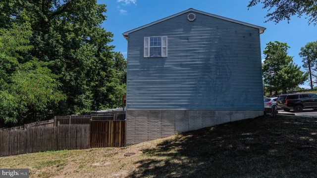 1319 UPCOT CT, Capitol Heights, MD 20743