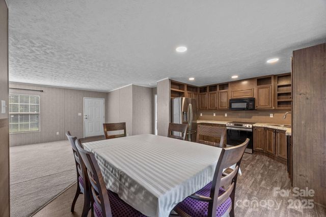 154 Turkey Pen Gap Road, Horse Shoe, NC 28742