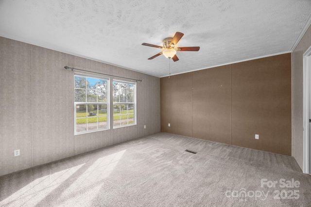 154 Turkey Pen Gap Road, Horse Shoe, NC 28742