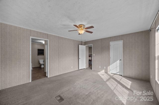 154 Turkey Pen Gap Road, Horse Shoe, NC 28742