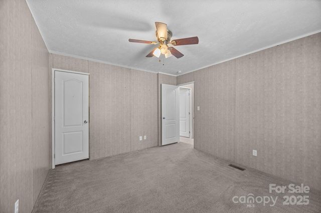 154 Turkey Pen Gap Road, Horse Shoe, NC 28742