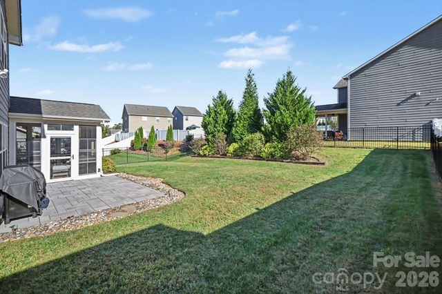 4410 Huntley Glen Drive, Pineville, NC 28134