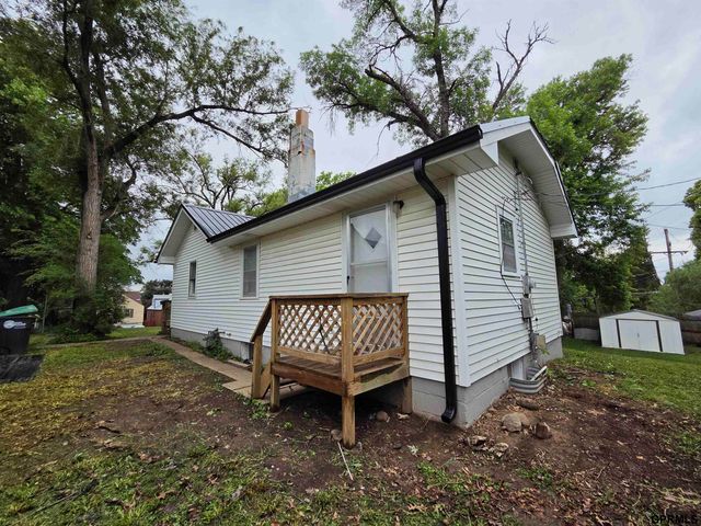 6232 Poppleton Avenue, Omaha, NE 68106