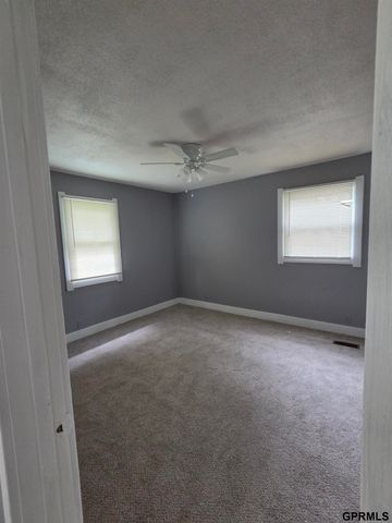 6232 Poppleton Avenue, Omaha, NE 68106