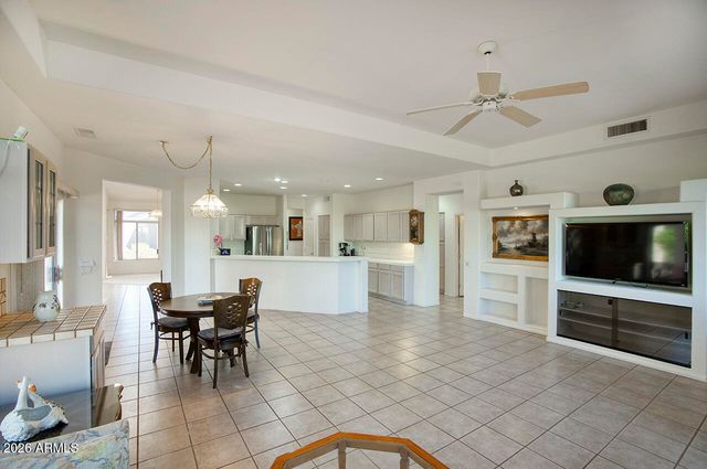 15220 W LAS BRIZAS Lane, Sun City West, AZ 85375