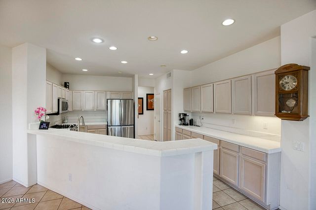 15220 W LAS BRIZAS Lane, Sun City West, AZ 85375