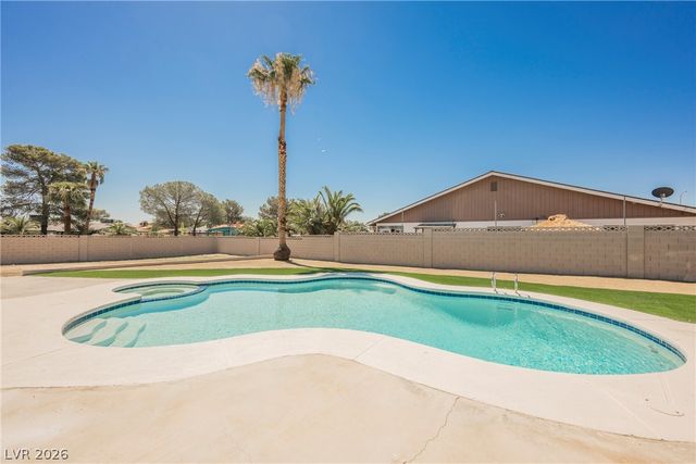 2755 South Torrey Pines Drive, Las Vegas, NV 89146
