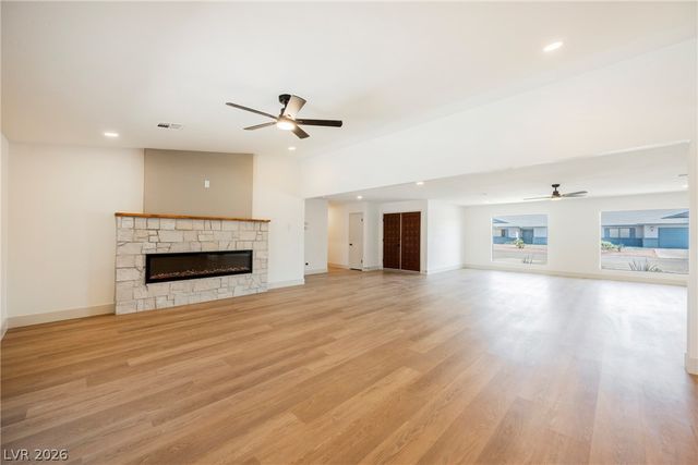 2755 South Torrey Pines Drive, Las Vegas, NV 89146