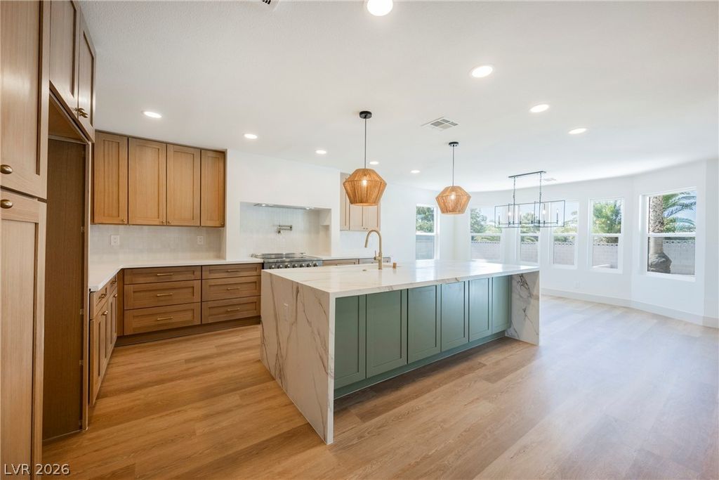 2755 South Torrey Pines Drive, Las Vegas, NV 89146