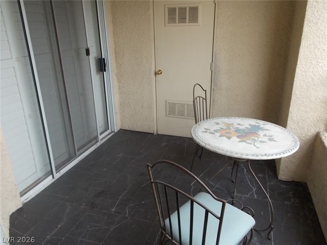 260 East Flamingo Road 224, Las Vegas, NV 89169