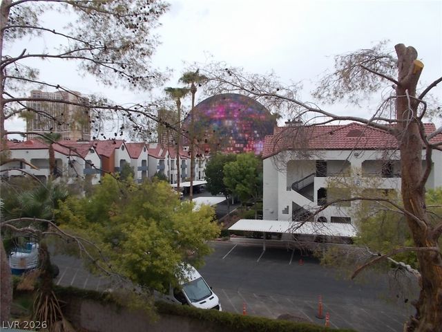 260 East Flamingo Road 224, Las Vegas, NV 89169
