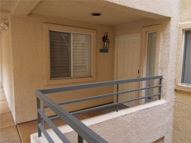 260 East Flamingo Road 224, Las Vegas, NV 89169