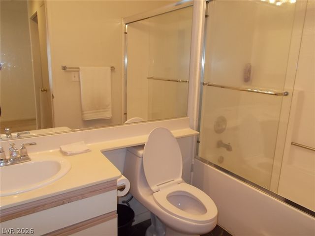 260 East Flamingo Road 224, Las Vegas, NV 89169