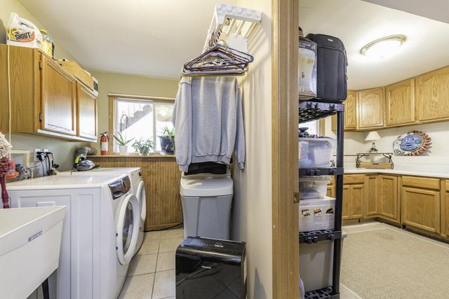 1088 102nd STREET, Pleasant Prairie, WI 53158