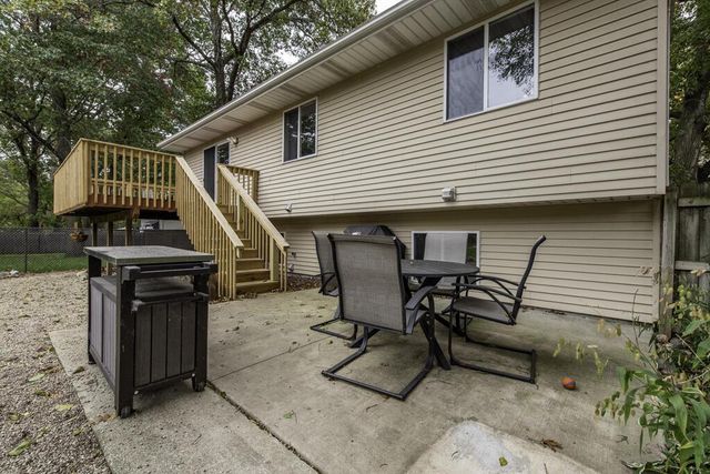 1088 102nd STREET, Pleasant Prairie, WI 53158