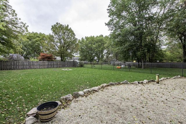 1088 102nd STREET, Pleasant Prairie, WI 53158