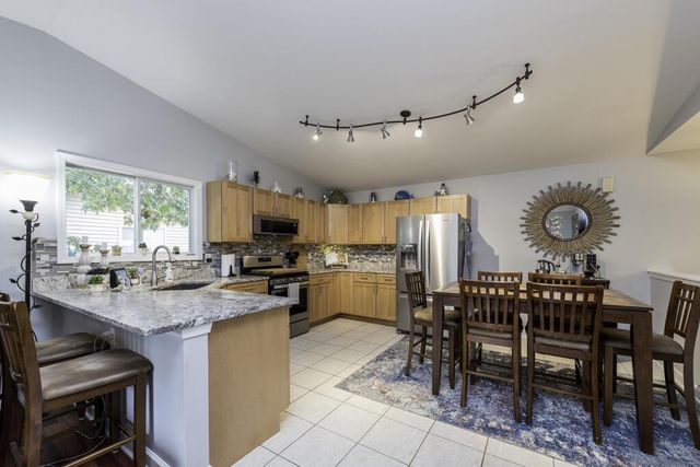 1088 102nd STREET, Pleasant Prairie, WI 53158