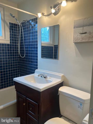 1-D LAUREL HILL RD, Greenbelt, MD 20770