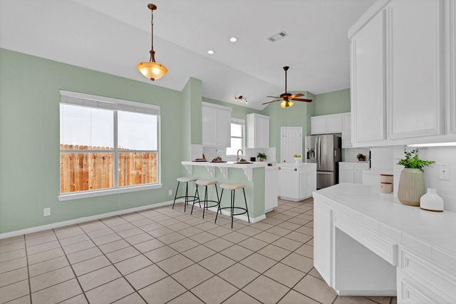 207 golf crest LN, Lakeway, TX 78734