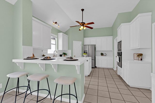 207 golf crest LN, Lakeway, TX 78734