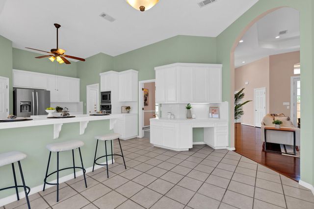207 golf crest LN, Lakeway, TX 78734
