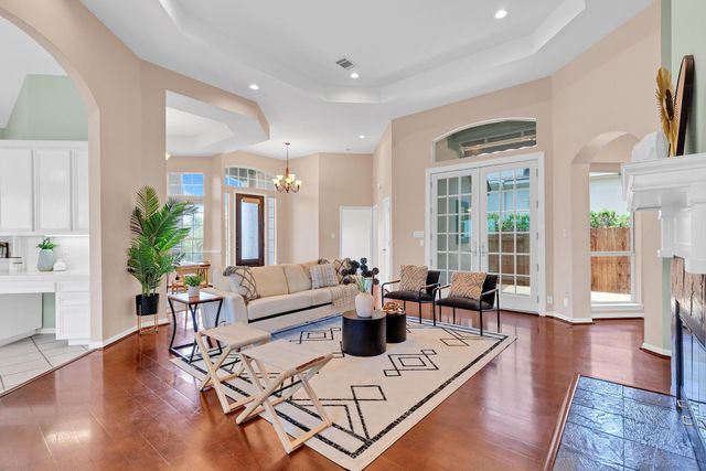207 golf crest LN, Lakeway, TX 78734