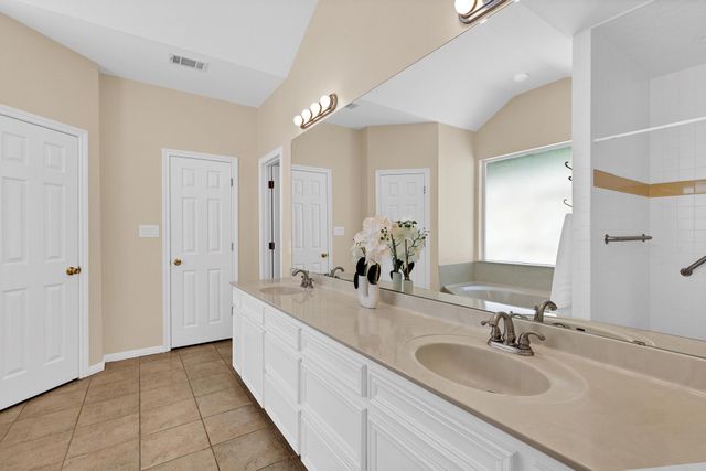 207 golf crest LN, Lakeway, TX 78734